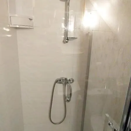 Letni , Ogrzewany, Z Bilardem 鲁恰内尼达