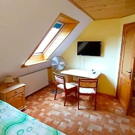 Alojamento de Turismo Selvagem Letni , Ogrzewany, Z Bilardem *